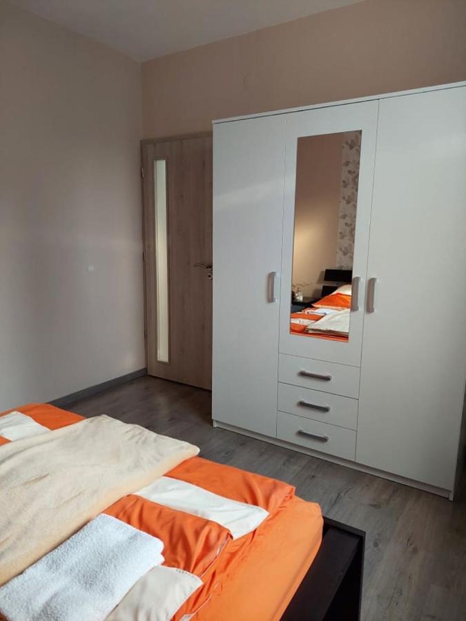 Nagcsalados Rozsa Apartman บาลาตอนแลลเล ภายนอก รูปภาพ