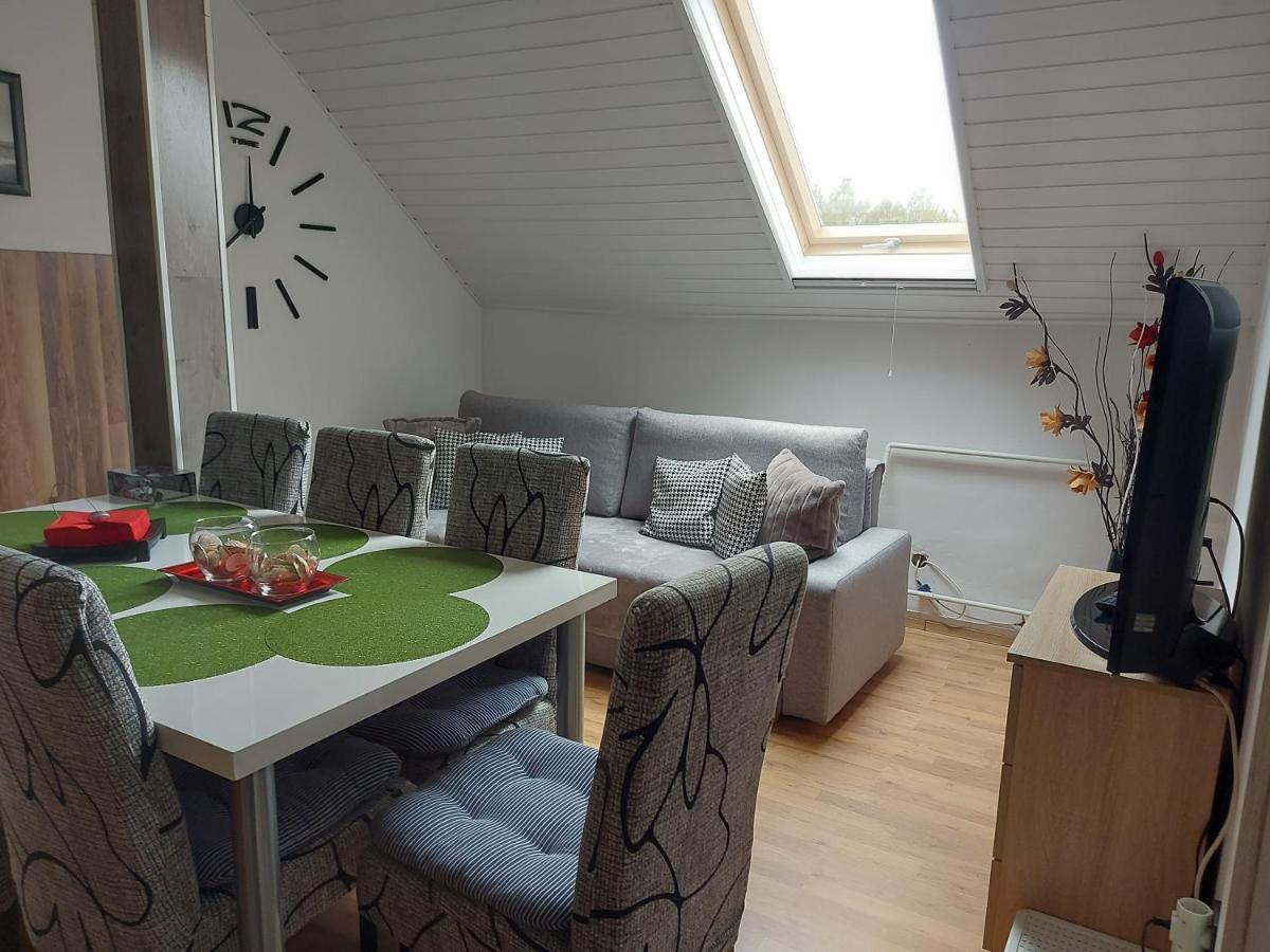 Nagcsalados Rozsa Apartman บาลาตอนแลลเล ภายนอก รูปภาพ