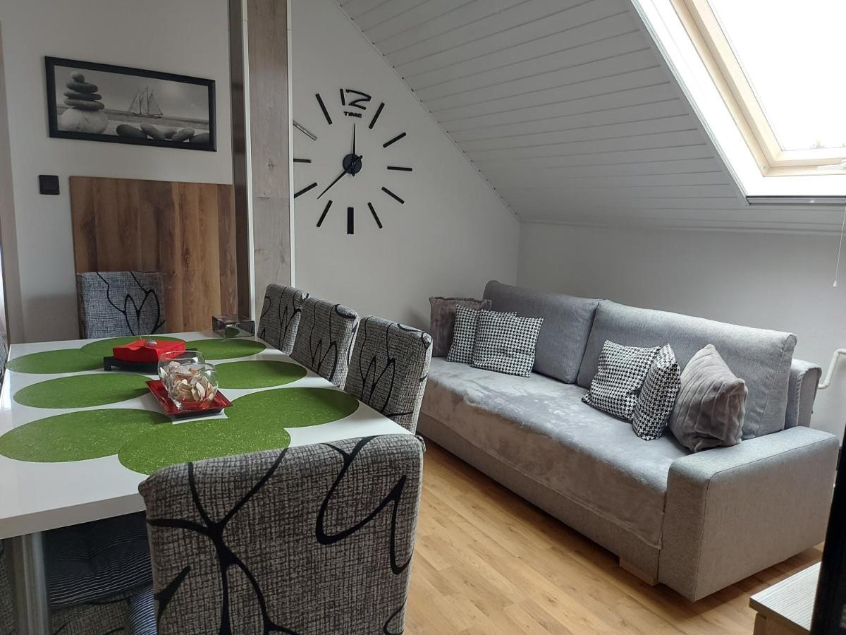 Nagcsalados Rozsa Apartman บาลาตอนแลลเล ภายนอก รูปภาพ